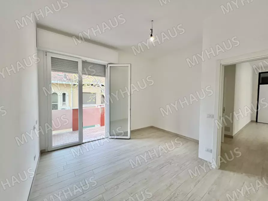 Immagine 17 di Appartamento in vendita  in Lungomare Grazia Deledda 108 a Cervia