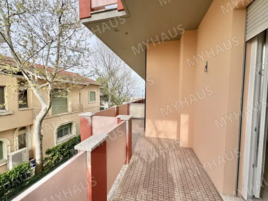 Immagine 19 di Appartamento in vendita  in Lungomare Grazia Deledda 108 a Cervia