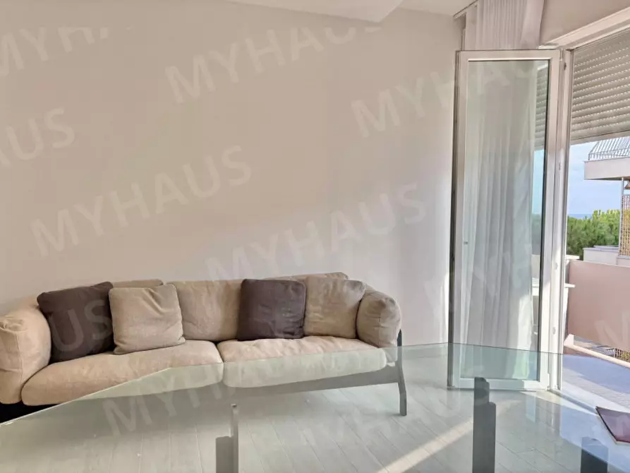 Immagine 14 di Appartamento in vendita  in Lungomare Grazia Deledda 108 a Cervia