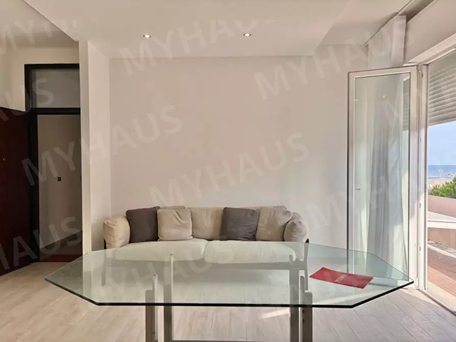 Immagine 22 di Appartamento in vendita  in Lungomare Grazia Deledda 108 a Cervia