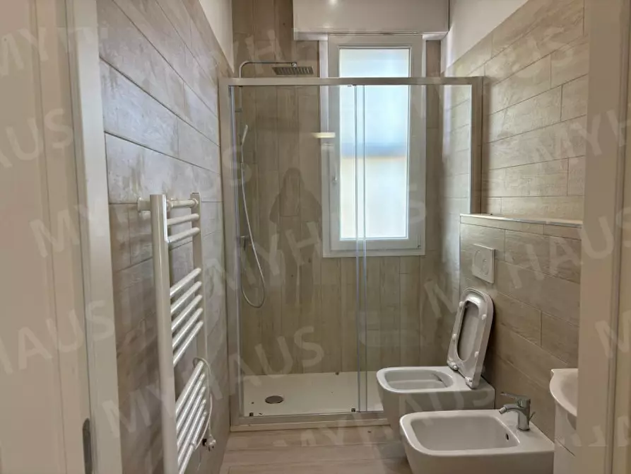 Immagine 45 di Appartamento in vendita  in Lungomare Grazia Deledda 108 a Cervia