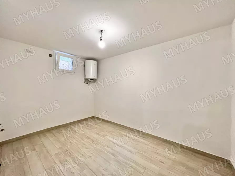 Immagine 5 di Cantina in vendita  in grazia deledda 108 a Cervia