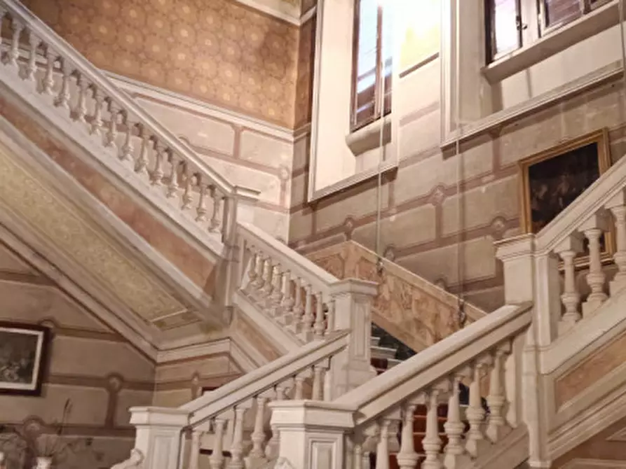 Immagine 2 di Villa in vendita  in Via Canton Chiedo 16 a Caravate