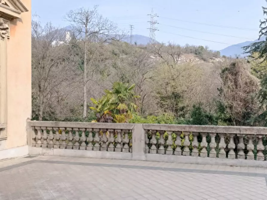 Immagine 25 di Villa in vendita  in Via Canton Chiedo 16 a Caravate