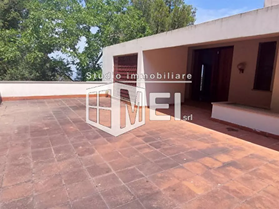 Immagine 18 di Villa in vendita  in viale del tirreno 71 a Livorno