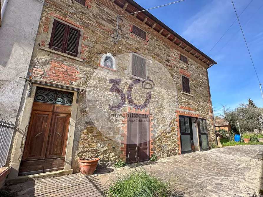 Immagine 1 di Casa indipendente in vendita  in Tregozzano a Arezzo