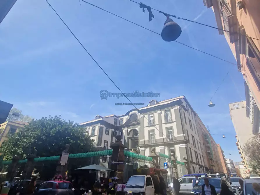 Immagine 1 di Negozio in affitto  in Via Cavallerizza a Chiaia a Napoli