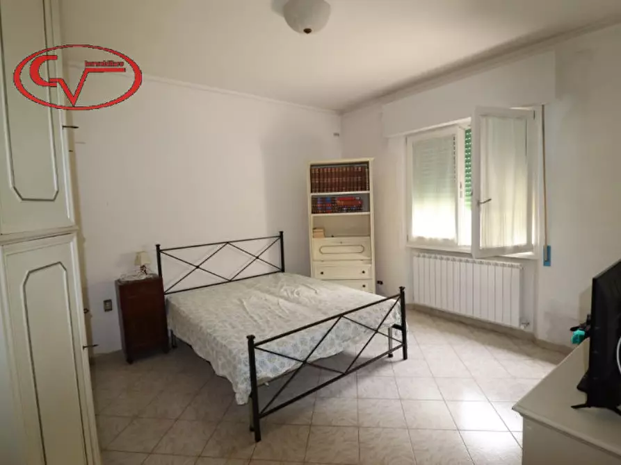 Immagine 11 di Appartamento in vendita  a Montevarchi