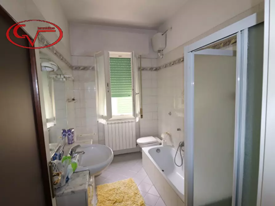 Immagine 14 di Appartamento in vendita  a Montevarchi