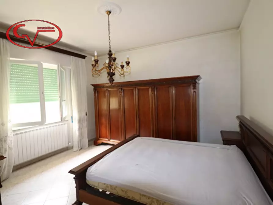 Immagine 16 di Appartamento in vendita  a Montevarchi