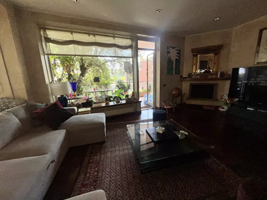 Immagine 20 di Appartamento in vendita  in Via Misurina a Roma