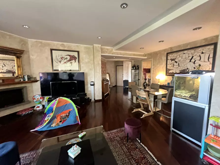 Immagine 35 di Appartamento in vendita  in Via Misurina a Roma