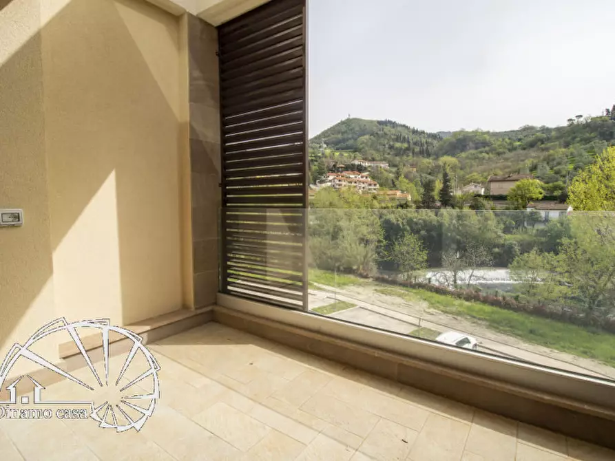 Immagine 4 di Appartamento in vendita  a Vaiano