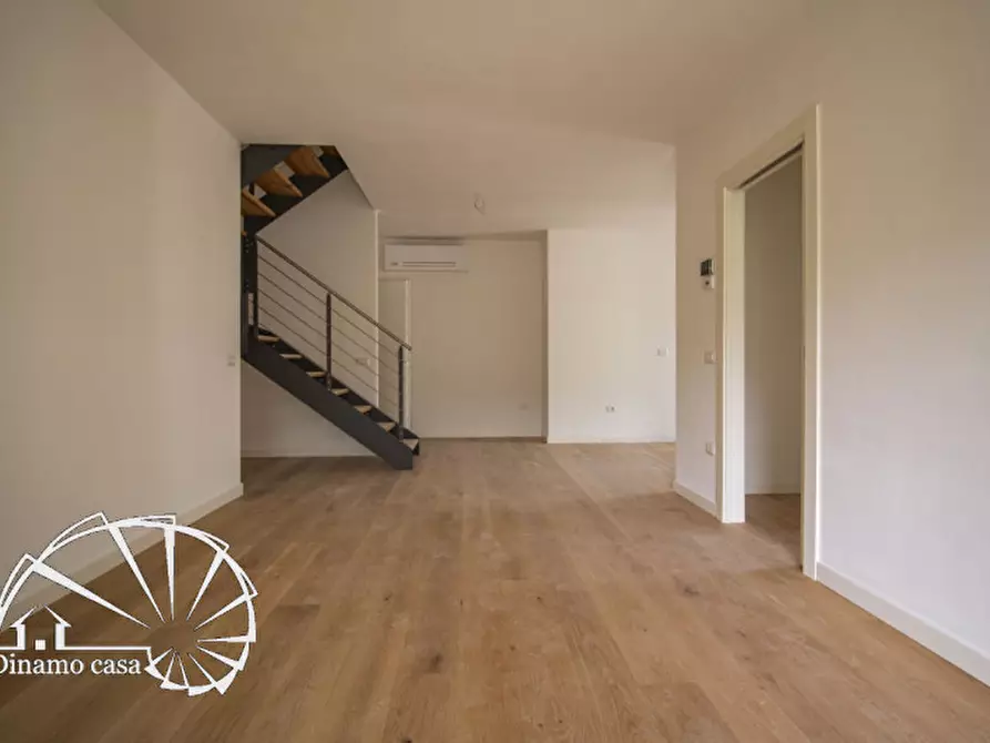 Immagine 12 di Appartamento in vendita  a Vaiano