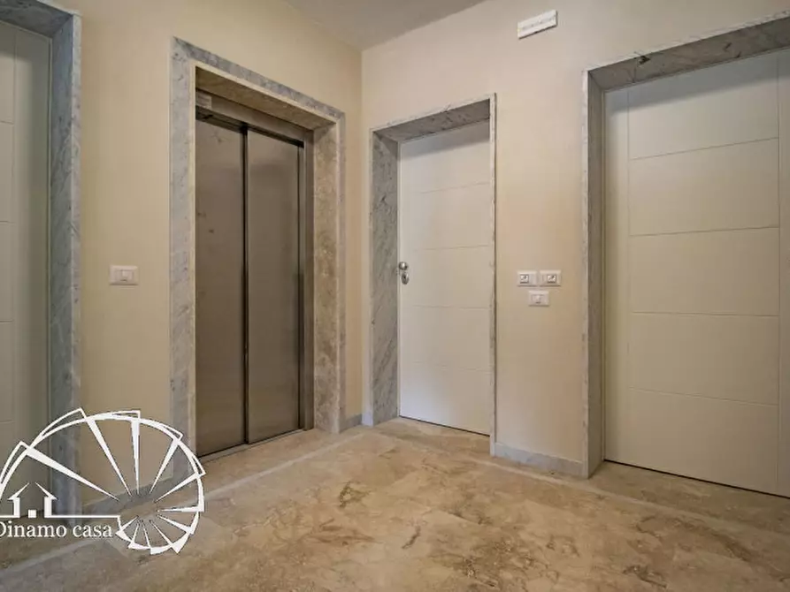 Immagine 13 di Appartamento in vendita  a Vaiano