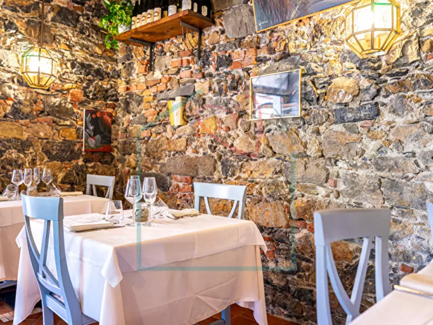 Immagine 9 di Attività commerciale in vendita  a Lerici