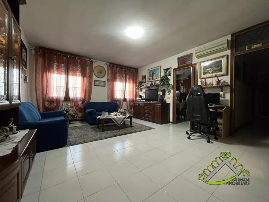 Immagine 1 di Appartamento in vendita  in Via Prati Bassi a Camponogara
