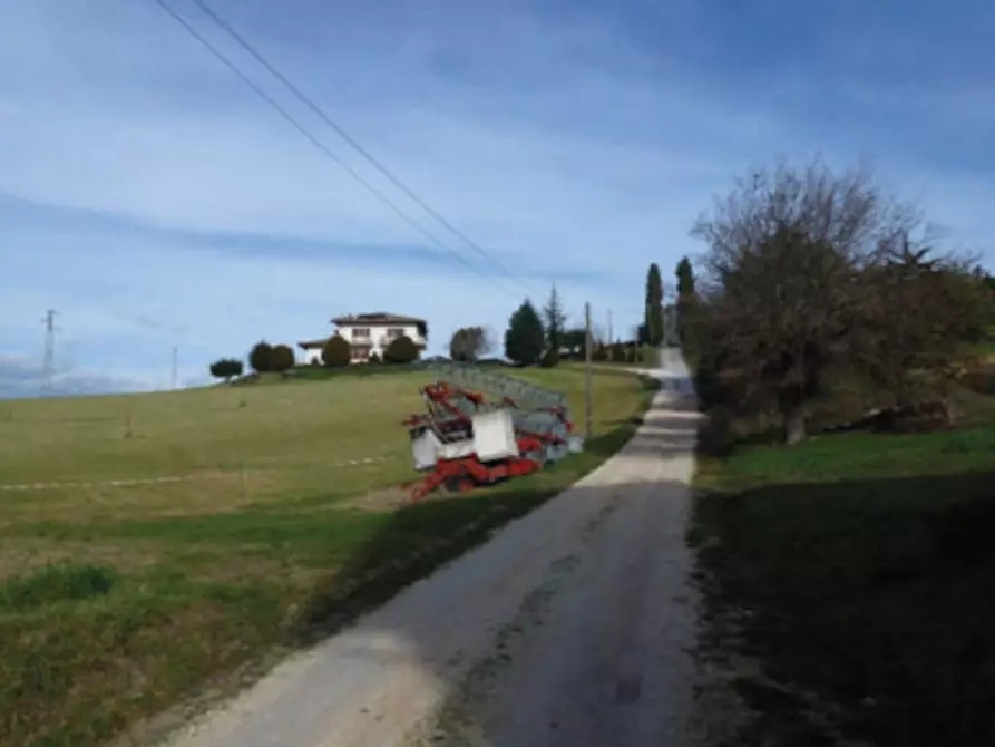 Immagine 1 di Terreno in vendita  in Contrada Macina a Corridonia