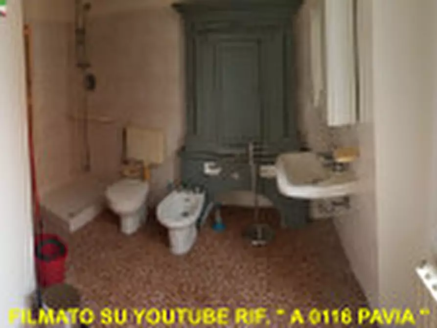 Immagine 4 di Camera in affitto  in via riviera a Pavia