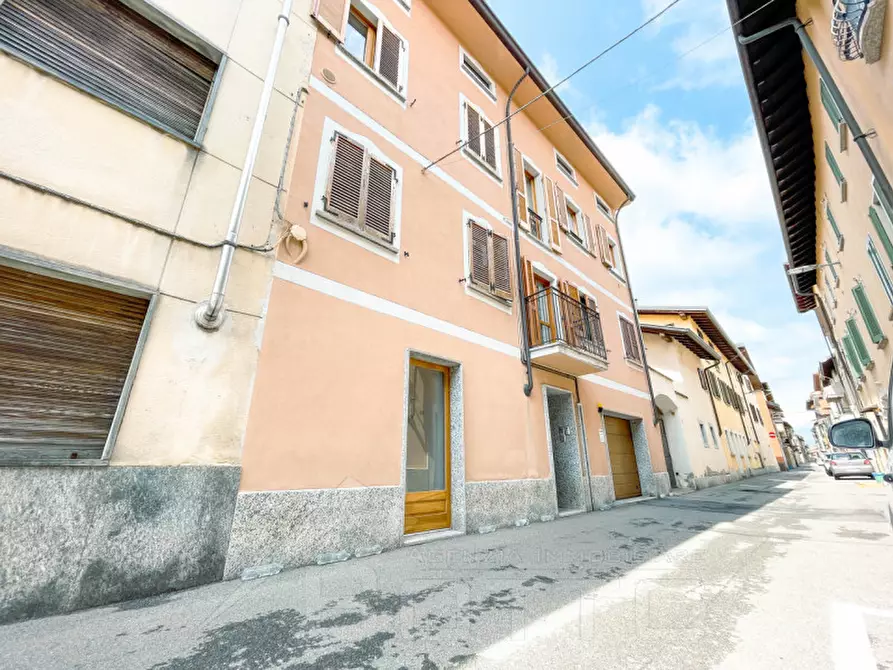 Immagine 15 di Appartamento in vendita  in Via Sanado, 58 a Borgomanero