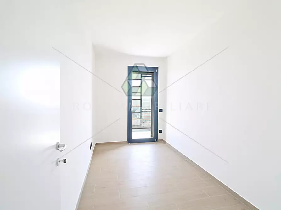 Immagine 11 di Appartamento in vendita  in Via Montegallo a Roma