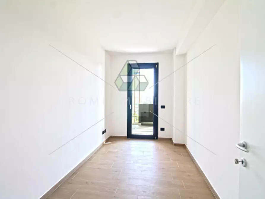 Immagine 12 di Appartamento in vendita  in Via Montegallo a Roma