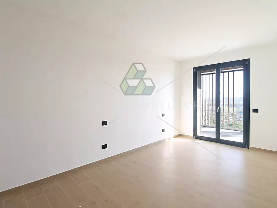 Immagine 13 di Appartamento in vendita  in Via Montegallo a Roma