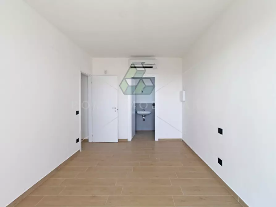 Immagine 15 di Appartamento in vendita  in Via Montegallo a Roma