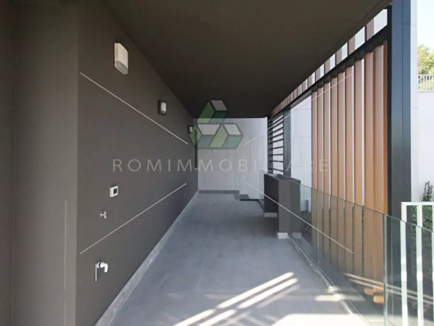 Immagine 20 di Appartamento in vendita  in Via Montegallo a Roma