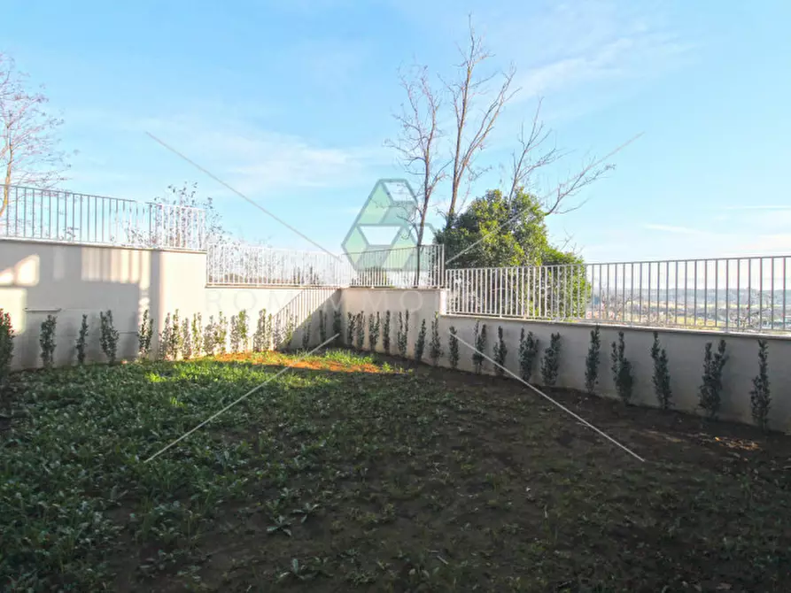 Immagine 22 di Appartamento in vendita  in Via Montegallo a Roma