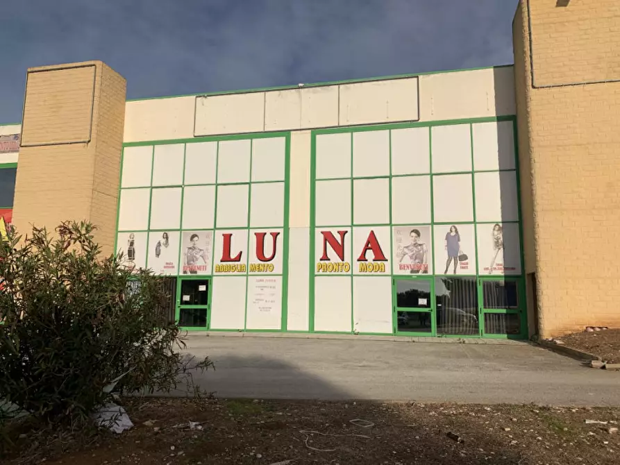 Immagine 1 di Laboratorio in vendita  in strada statale per taranto a Casamassima