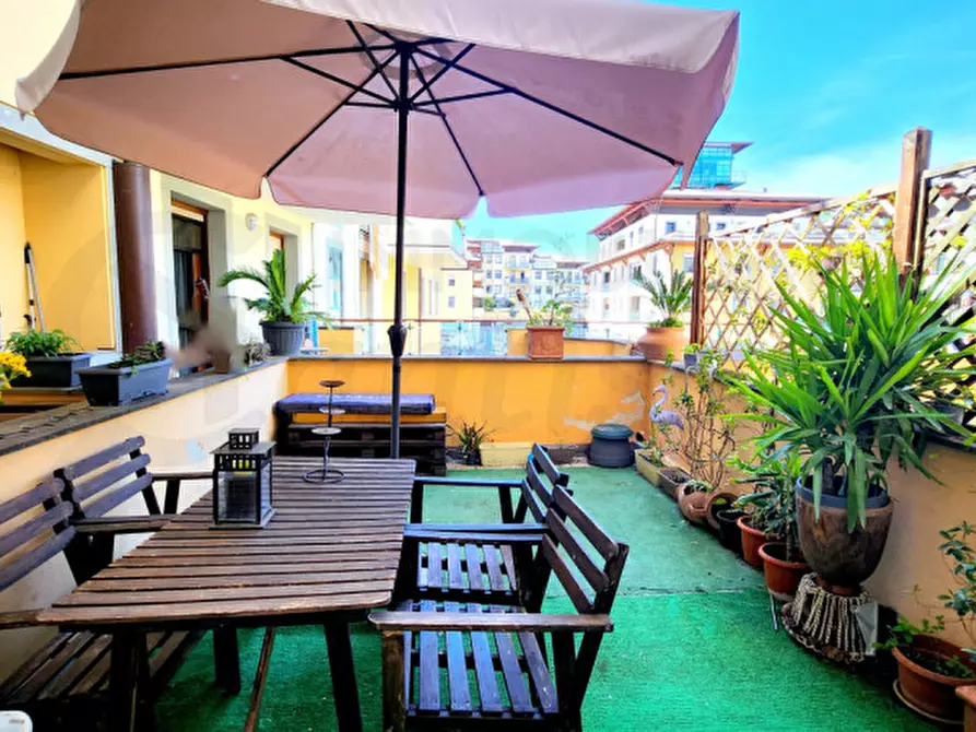 Immagine 1 di Appartamento in vendita  in viale Guidoni a Firenze