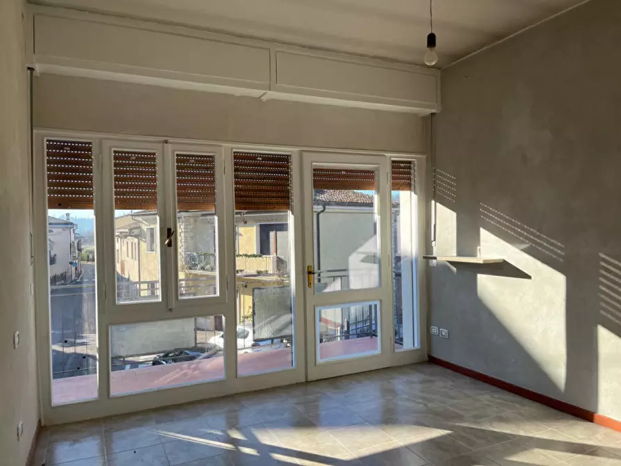 Immagine 8 di Appartamento in vendita  a Sant'ambrogio Di Valpolicella
