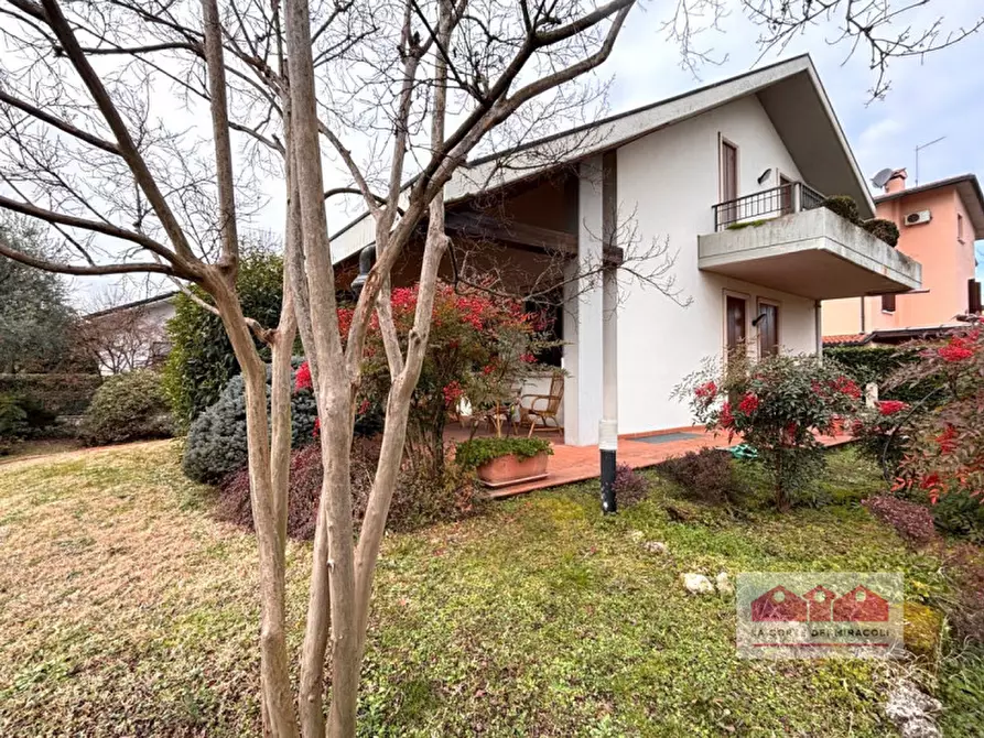 Immagine 1 di Casa indipendente in affitto  in Via delle Stelle Alpine a Creazzo