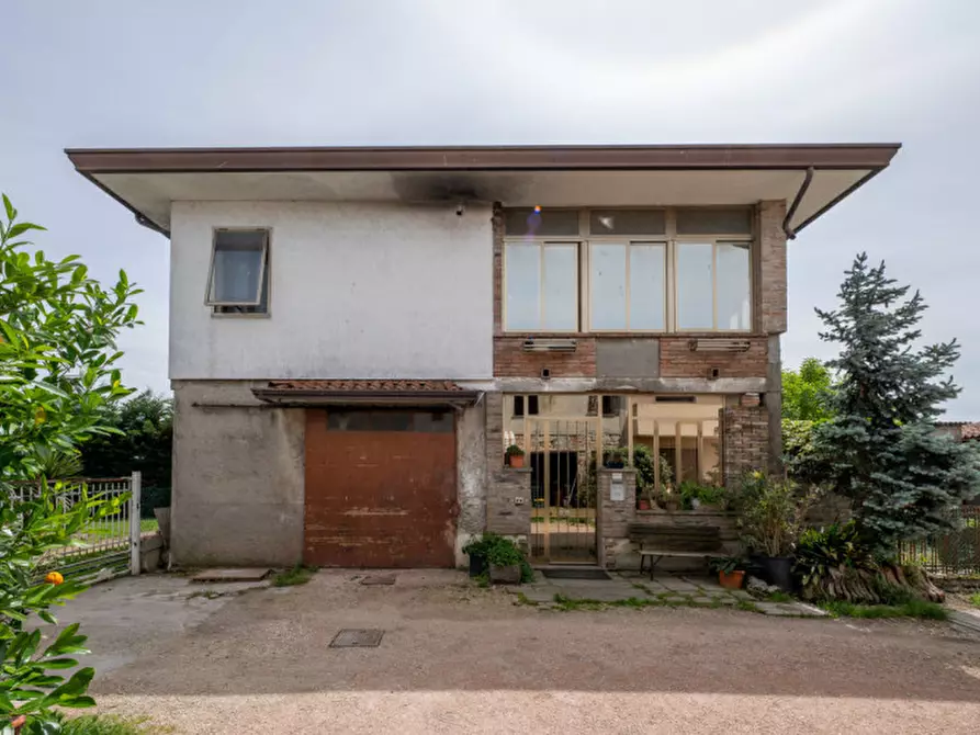 Immagine 1 di Casa indipendente in vendita  in via Cuoro a Stanghella