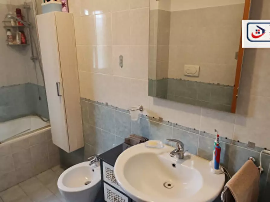 Immagine 32 di Appartamento in vendita  in LARGO GUIDO BUZZELLI a Roma