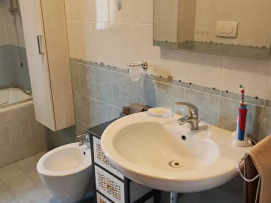 Immagine 54 di Appartamento in vendita  in LARGO GUIDO BUZZELLI a Roma