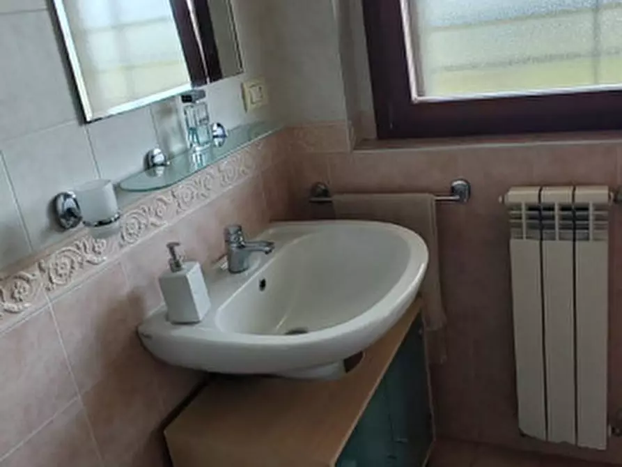 Immagine 58 di Appartamento in vendita  in LARGO GUIDO BUZZELLI a Roma