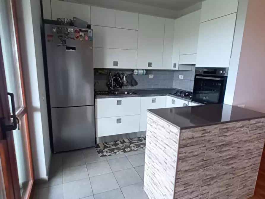 Immagine 60 di Appartamento in vendita  in LARGO GUIDO BUZZELLI a Roma