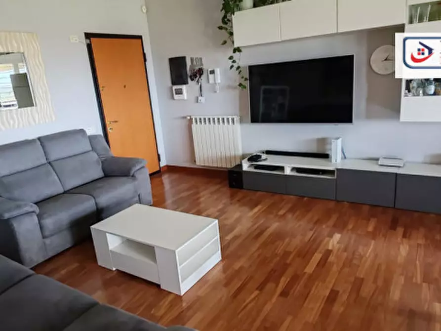 Immagine 70 di Appartamento in vendita  in LARGO GUIDO BUZZELLI a Roma