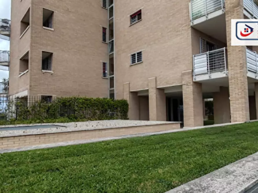 Immagine 71 di Appartamento in vendita  in LARGO GUIDO BUZZELLI a Roma