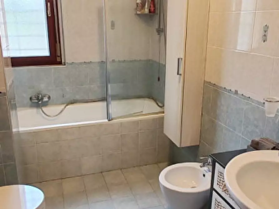 Immagine 77 di Appartamento in vendita  in LARGO GUIDO BUZZELLI a Roma