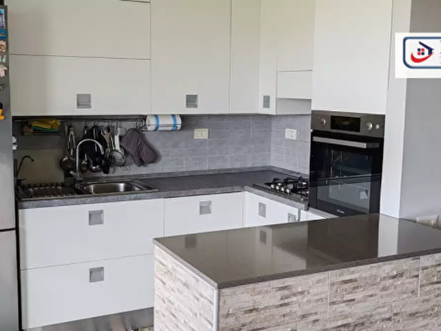 Immagine 86 di Appartamento in vendita  in LARGO GUIDO BUZZELLI a Roma