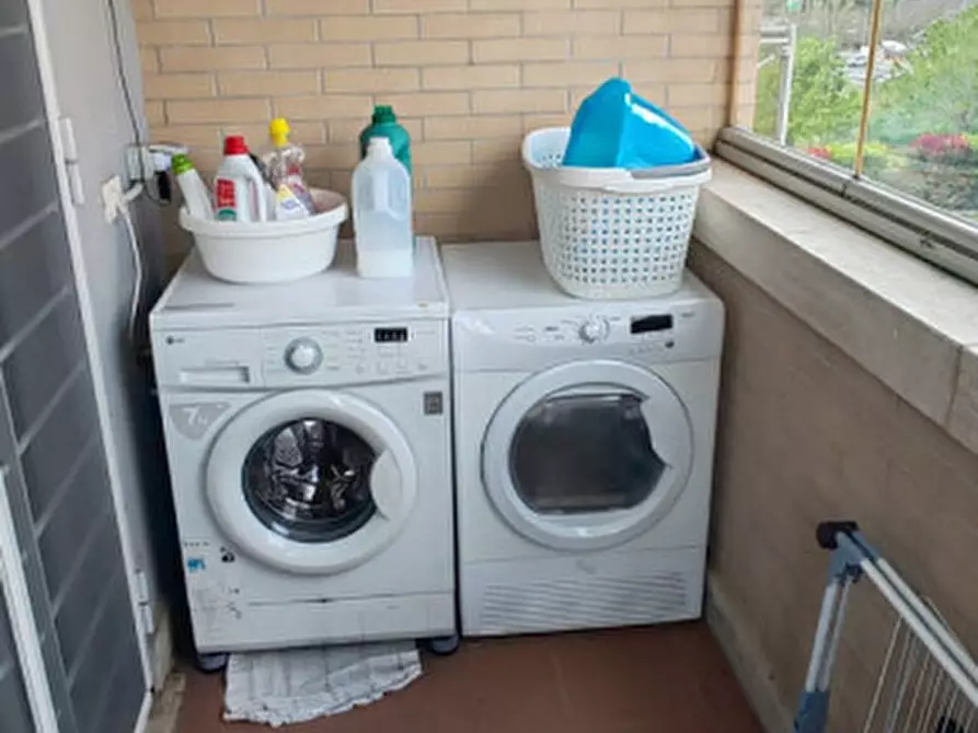 Immagine 90 di Appartamento in vendita  in LARGO GUIDO BUZZELLI a Roma