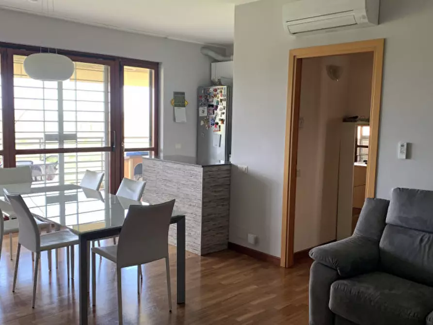 Immagine 104 di Appartamento in vendita  in LARGO GUIDO BUZZELLI a Roma