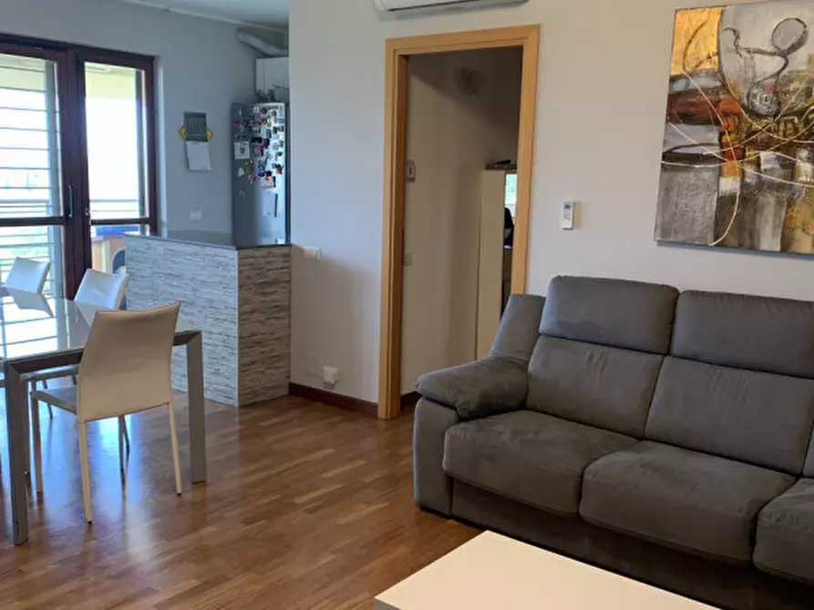 Immagine 109 di Appartamento in vendita  in LARGO GUIDO BUZZELLI a Roma