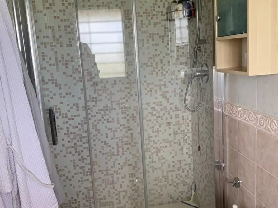 Immagine 118 di Appartamento in vendita  in LARGO GUIDO BUZZELLI a Roma