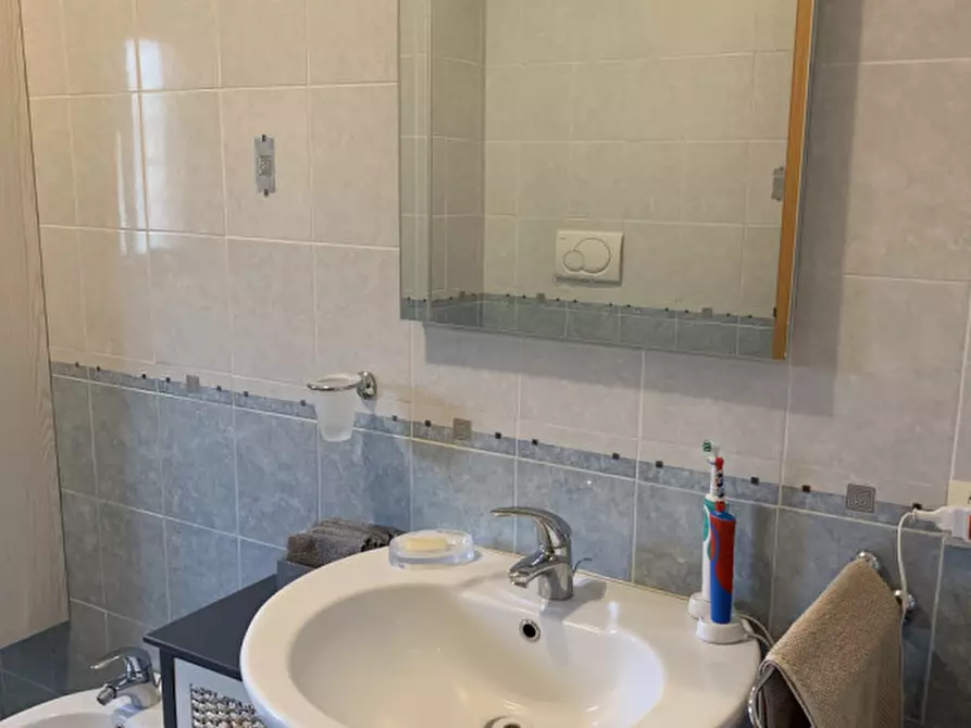 Immagine 122 di Appartamento in vendita  in LARGO GUIDO BUZZELLI a Roma