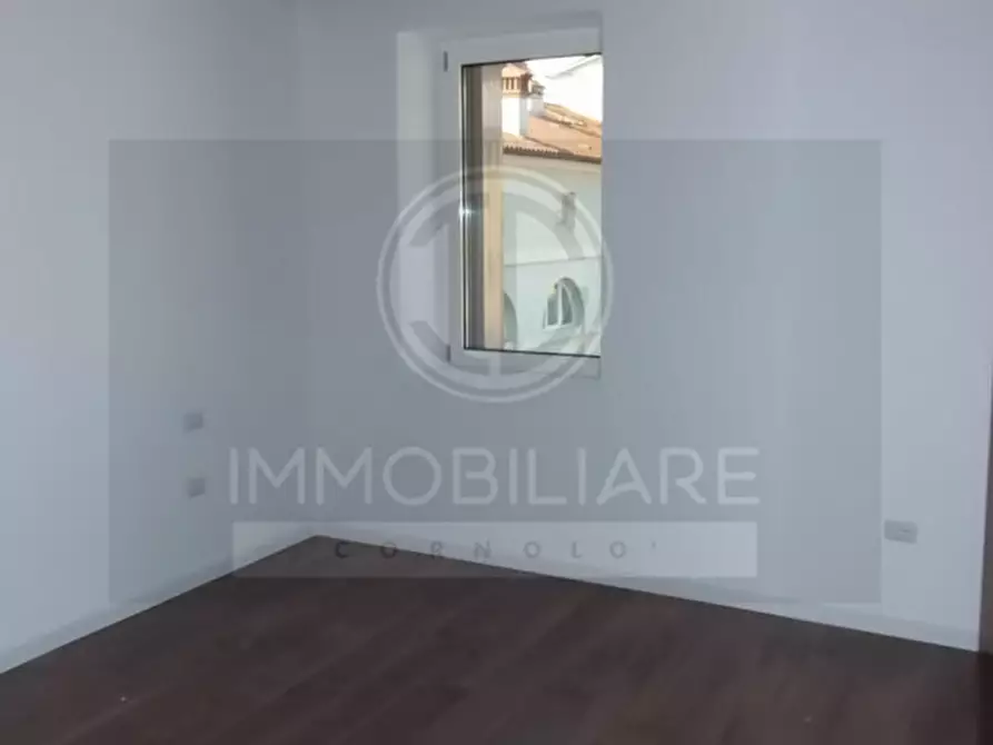 Immagine 8 di Appartamento in vendita  a Piovene Rocchette