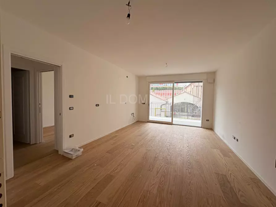 Immagine 2 di Appartamento in vendita  in Via Savonarola a Padova